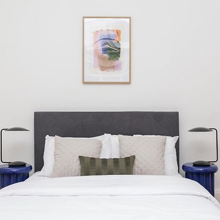 Chic 1 Bedroom Apartment In Bloomsbury, Sleeps 4 London Kültér fotó