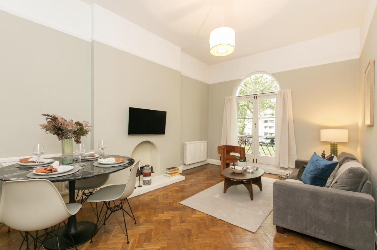 Chic 1 Bedroom Apartment In Bloomsbury, Sleeps 4 London Kültér fotó