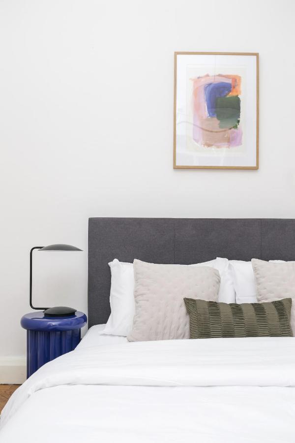Chic 1 Bedroom Apartment In Bloomsbury, Sleeps 4 London Kültér fotó