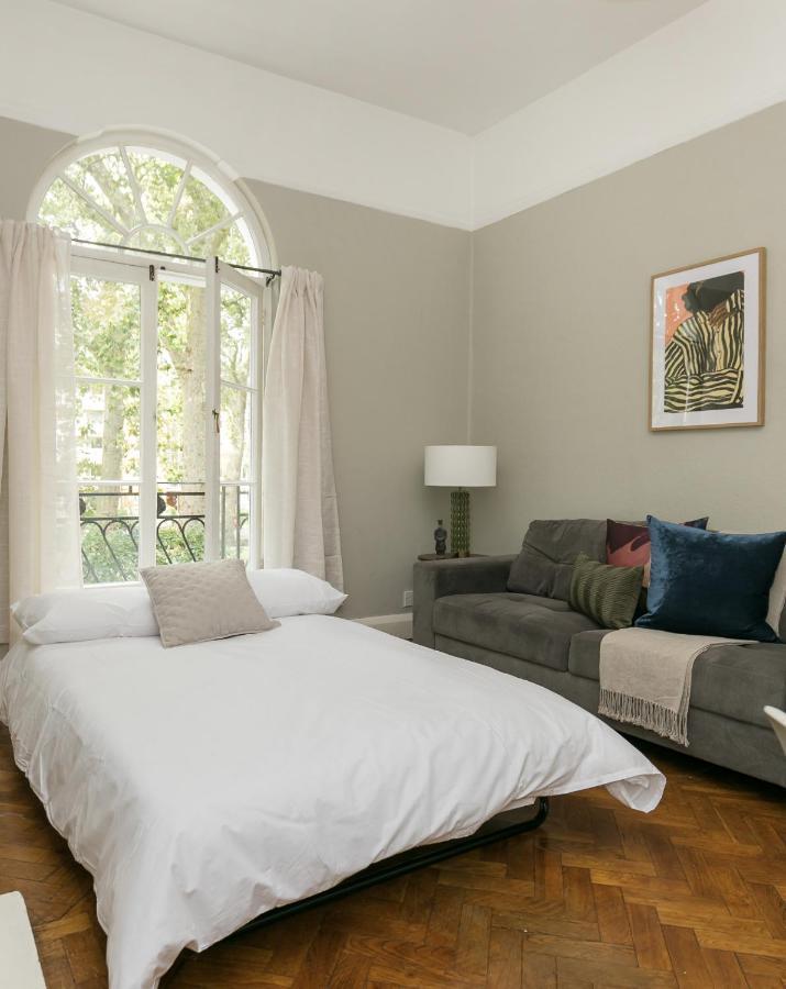 Chic 1 Bedroom Apartment In Bloomsbury, Sleeps 4 London Kültér fotó